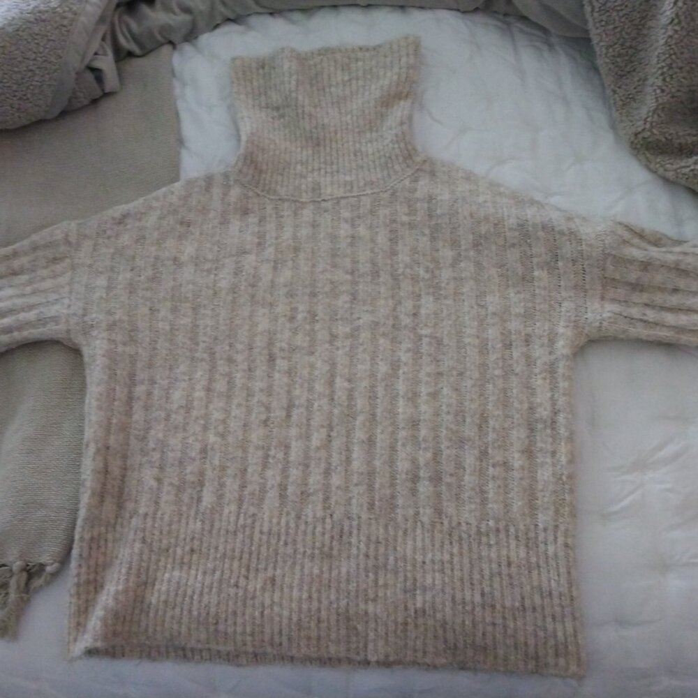 William Rast Beige ladies sweater